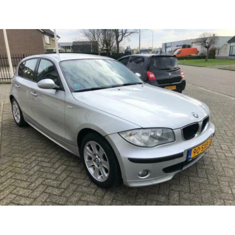 BMW 1-serie 118i High Executive [bj 2005] 5DRS AUTOMAAT AIRC