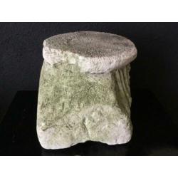 Oud decoratief zandstenen ornament