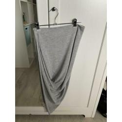 Grijze rok met split- maat xs-34 H&M