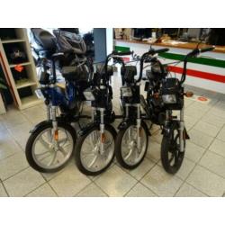 tomos 25km/h met olietank V.A €895 div ook Estart Nieuwstaat