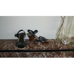 Prachtige zwarte lederen sandalen met hak van Clarks mt 39
