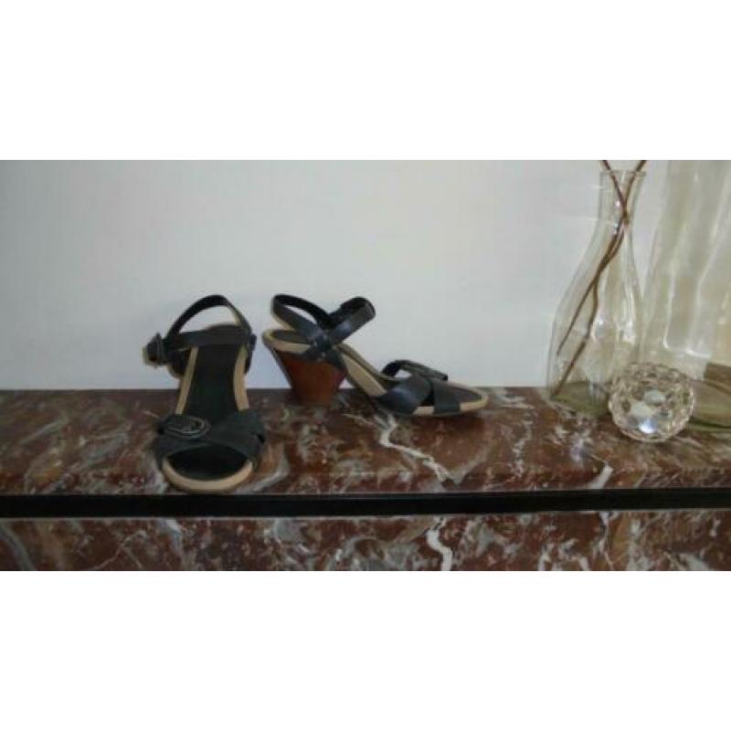 Prachtige zwarte lederen sandalen met hak van Clarks mt 39