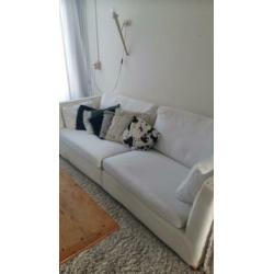 Mooie ruime comfortabele witte bank