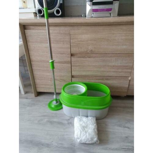 Roterende dweilemmer met mop
