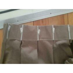 1 paar gordijnen (2 stuks) Lever/Taupe 145cm breed