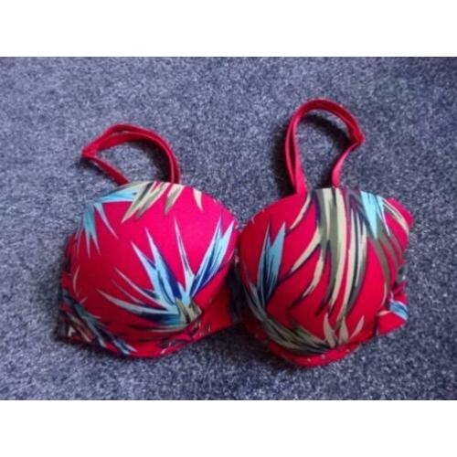 Victoria’s Secrets bh van PINK / maat D75 / als NIEUW