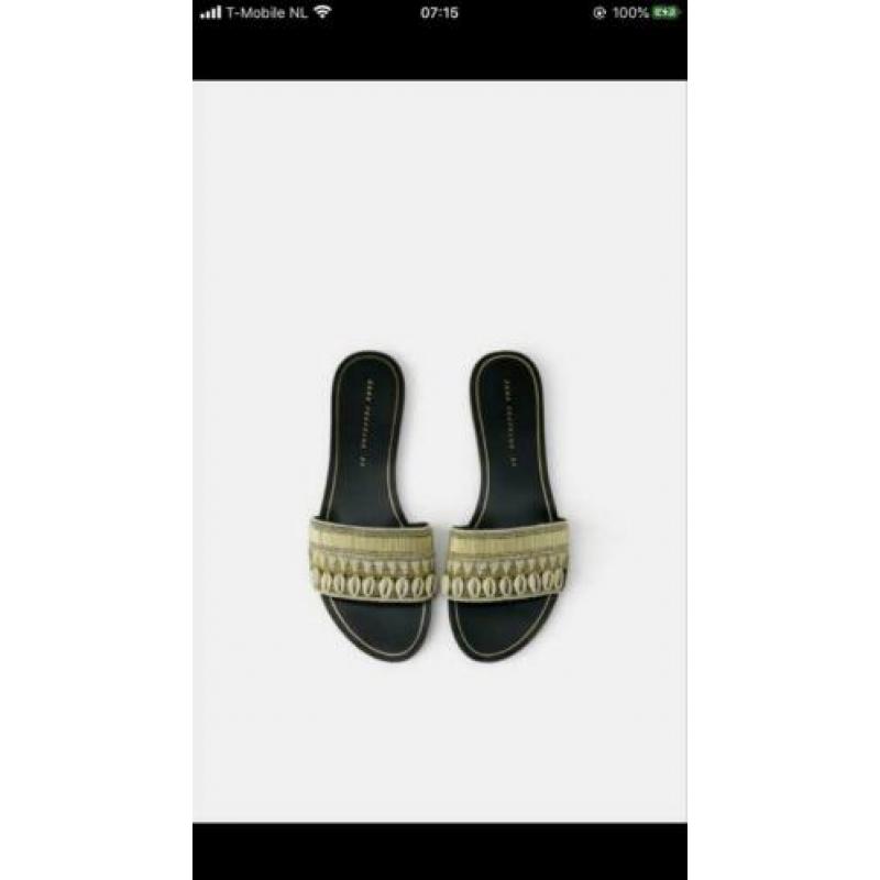 *IN NIEUWSTAAT* ZARA platte sandalen met SCHELPEN