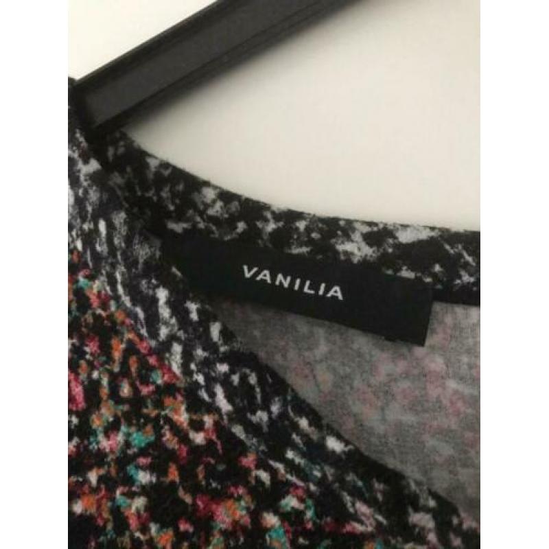 Vanilia jurk mooie kleurtjes maat 42 € 27,50