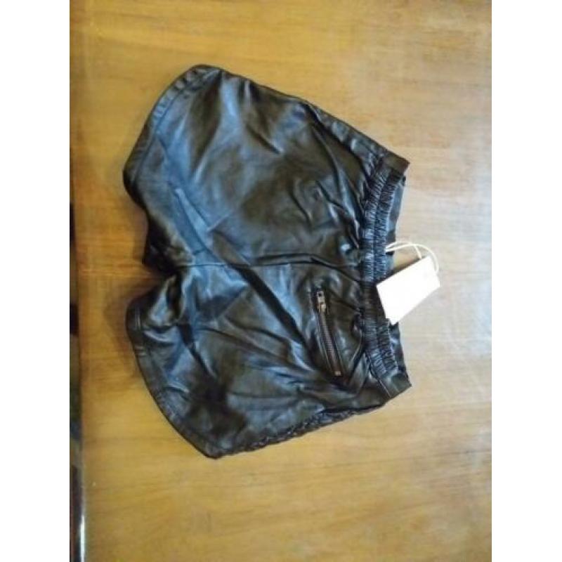 supertrash nieuw broekje 128 fake leather
