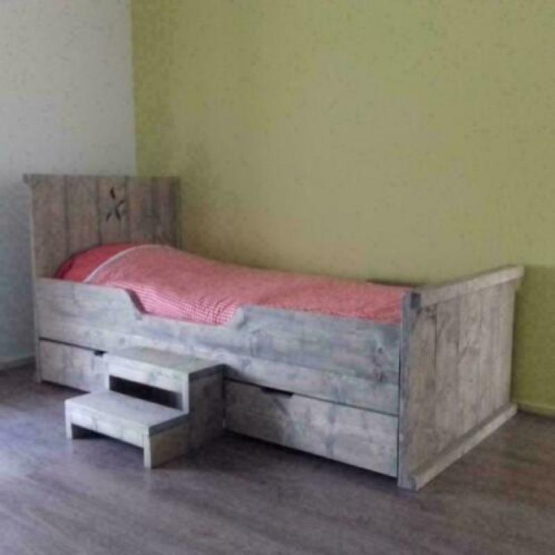 houten bed, op maat gemaakt, gratis bezorgen