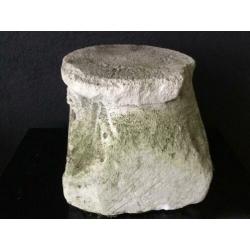 Oud decoratief zandstenen ornament