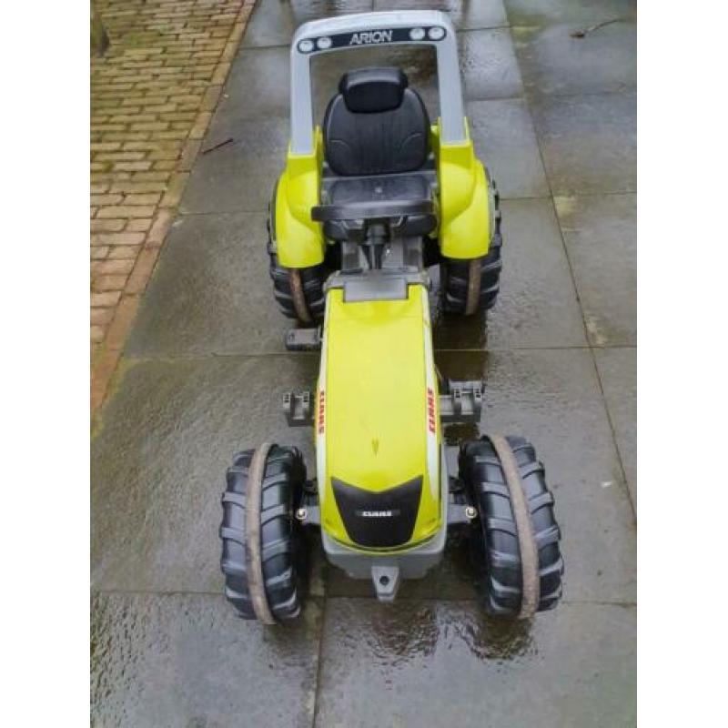 Claas trap tractor