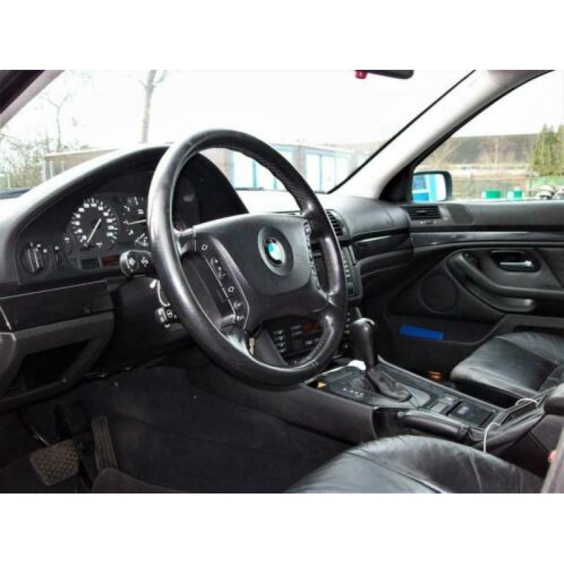 BMW 5-serie Touring 530d Lifestyle Executive Youngtimer
