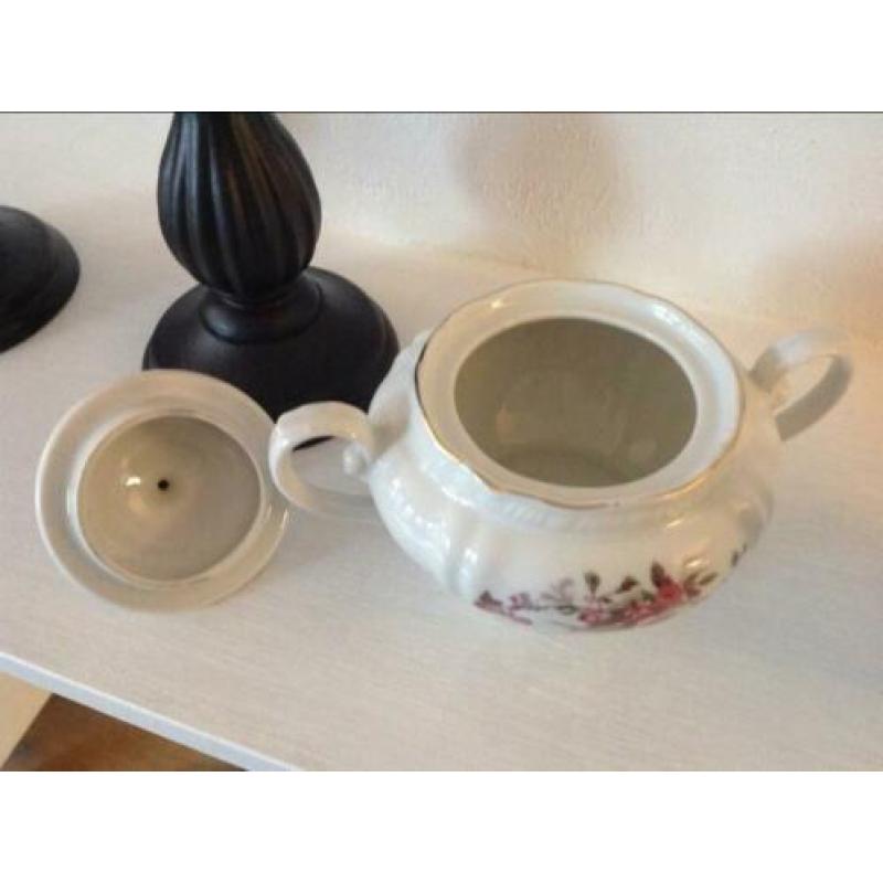 J.M. Maier & Co brocante roomstel suikerpot melkkan ??