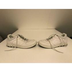 Witte ecco sneakers maat 40