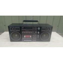 vintage sanyo boombox in uitstekende staat. C-32