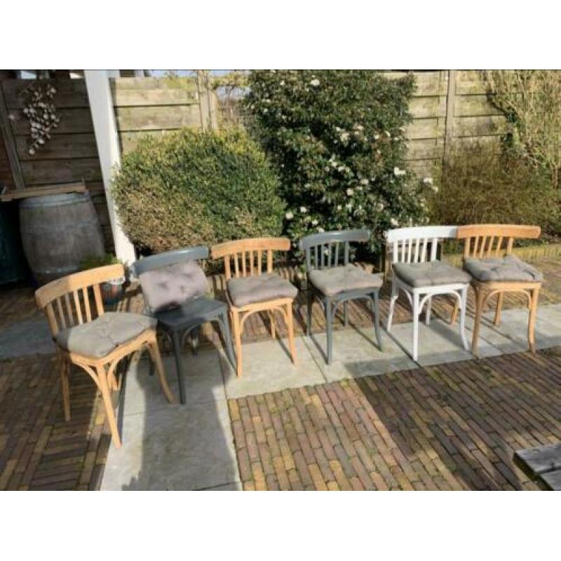6 vintage kroegstoelen