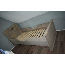 houten bed, op maat gemaakt, gratis bezorgen