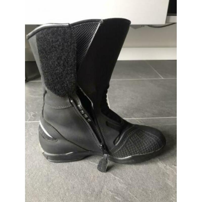 Motorlaarzen z.g.a.n, kleur zwart, merk Forma, maat 42
