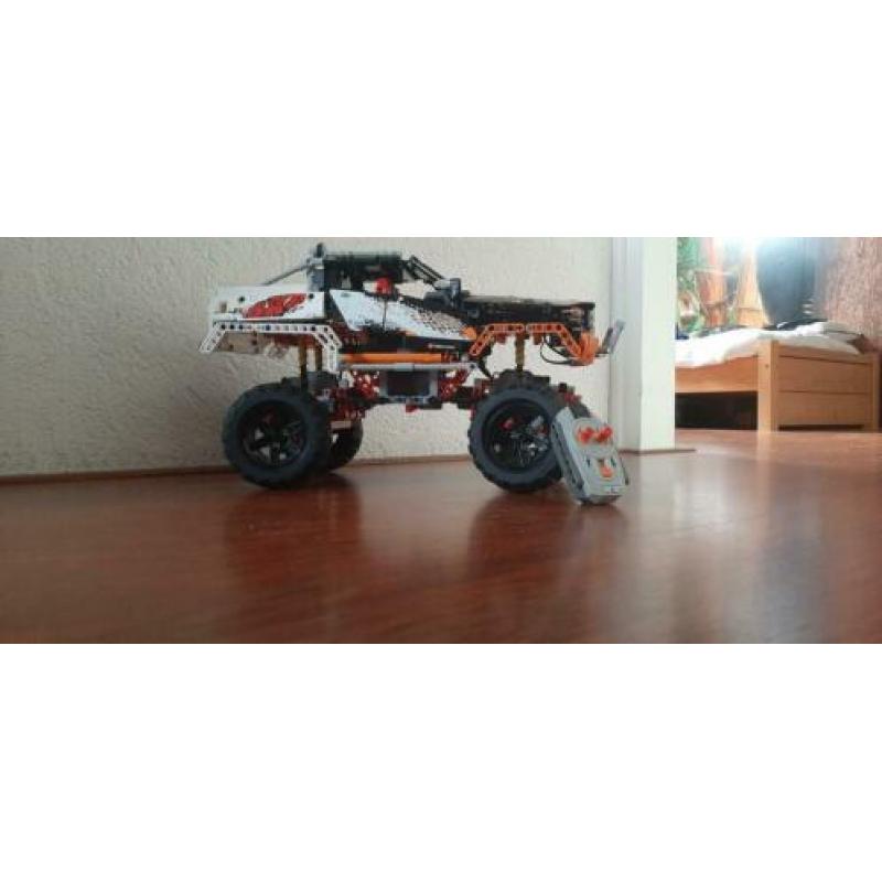 lego technic crawler 9398 zo goed als nieuw ( compleet set)