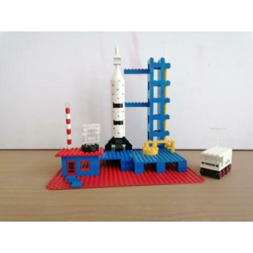 Lego 358-1 Rocket Base