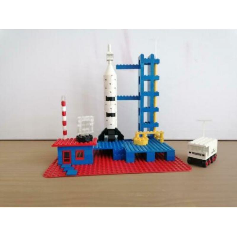 Lego 358-1 Rocket Base