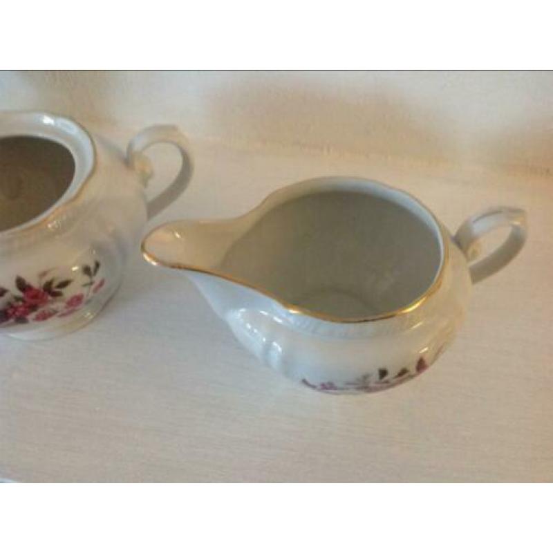 J.M. Maier & Co brocante roomstel suikerpot melkkan ??