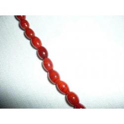 Prachtige vintage ketting in diep rode kleur