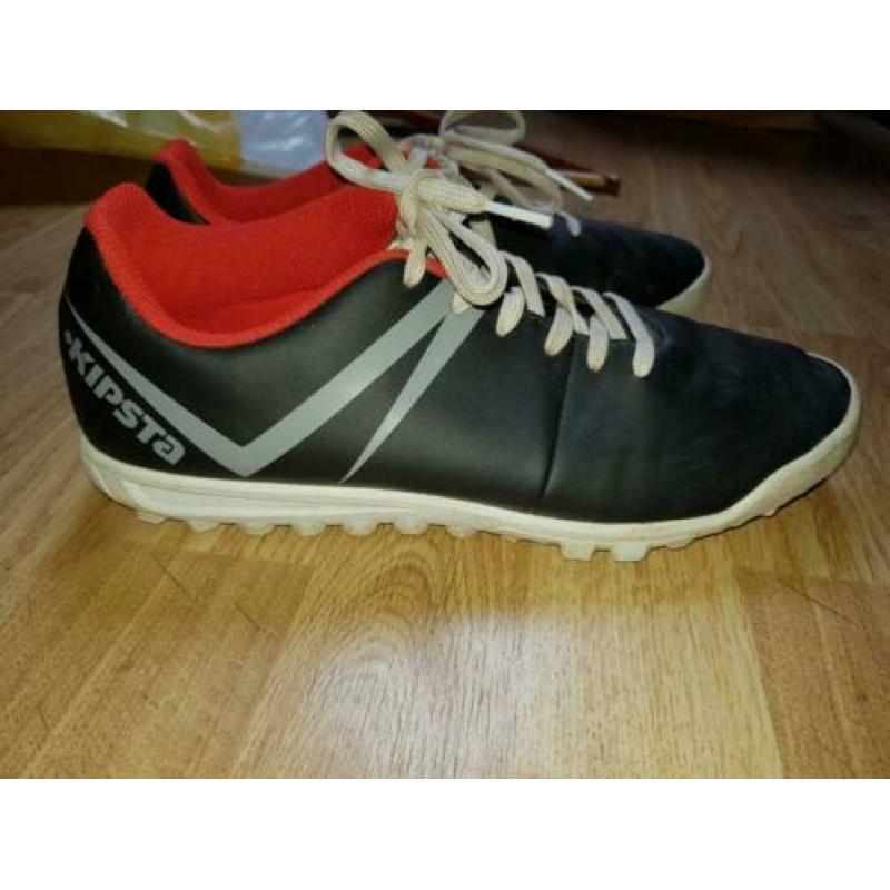 Kipsta schoenen 37
