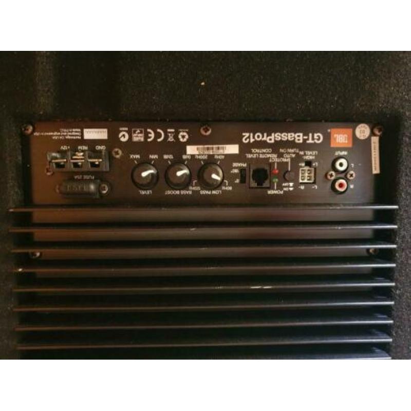 Subbwoofer, 2 hoedenplank speakers
