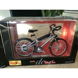 Tour de Maisto, die cast metal bicycle,Mercedes Bench, Cann
