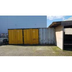 20" container op afgesloten bedrijfsterrein