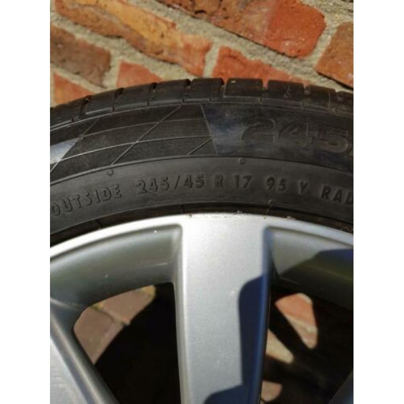 Audi velgen 17 inch 245-45 -17 continental.