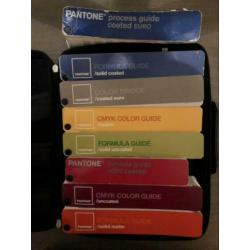 Pantone waaiers