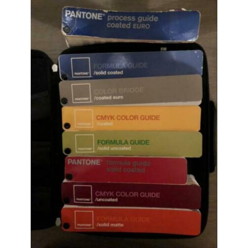 Pantone waaiers