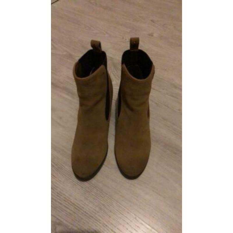 Superdry suède laarsjes maat 39