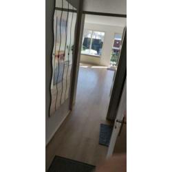Te huur gemobileerd 4 slaapkamer huis 30 min van Amsterdam