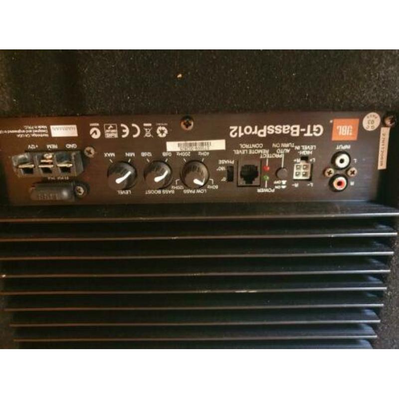 Subbwoofer, 2 hoedenplank speakers