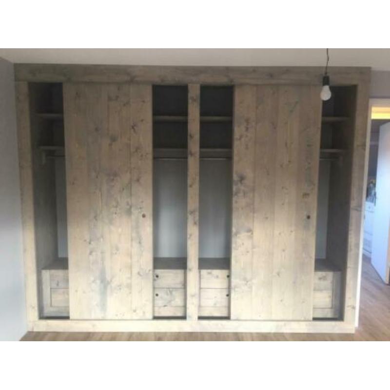Grote kledingkasten op maat!!! Met schuifdeuren!!