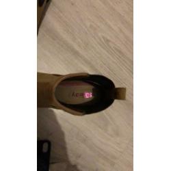 Superdry suède laarsjes maat 39
