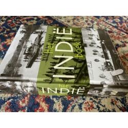Het Indië Boek Hardcover, 512 bl. met 500 foto's. De oorsp