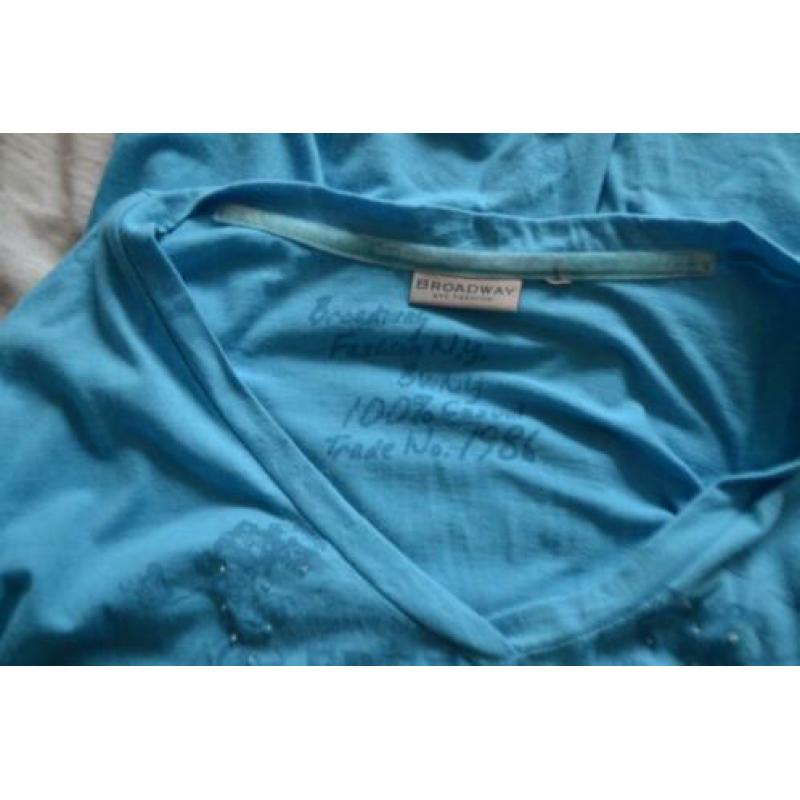 blauwe shirtje van broadway inmaat L, vlinderprint -v26