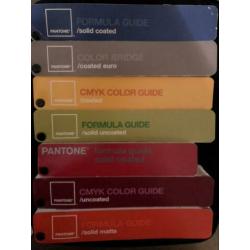 Pantone waaiers