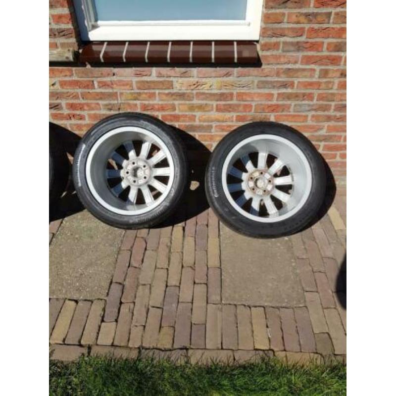 Audi velgen 17 inch 245-45 -17 continental.