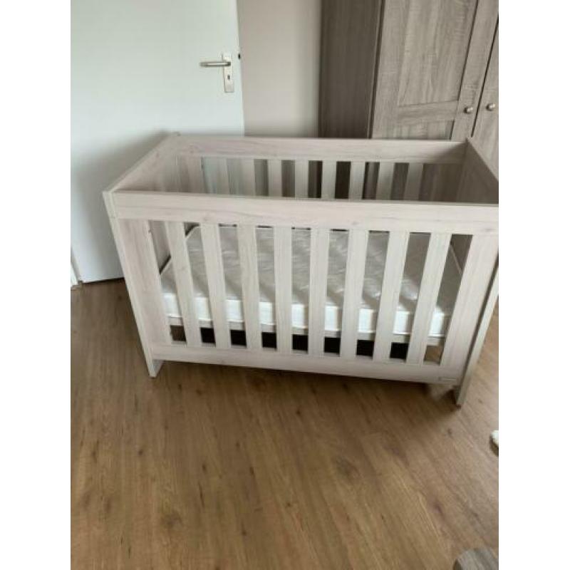 Zou goed als nieuwe, met matras