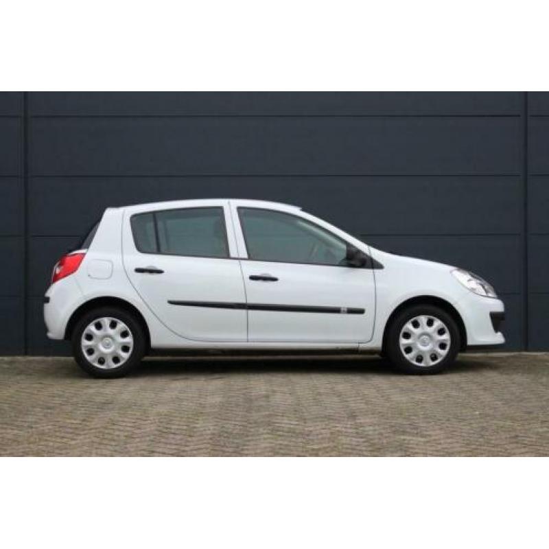 Renault Clio 1.5 dCi Authentique