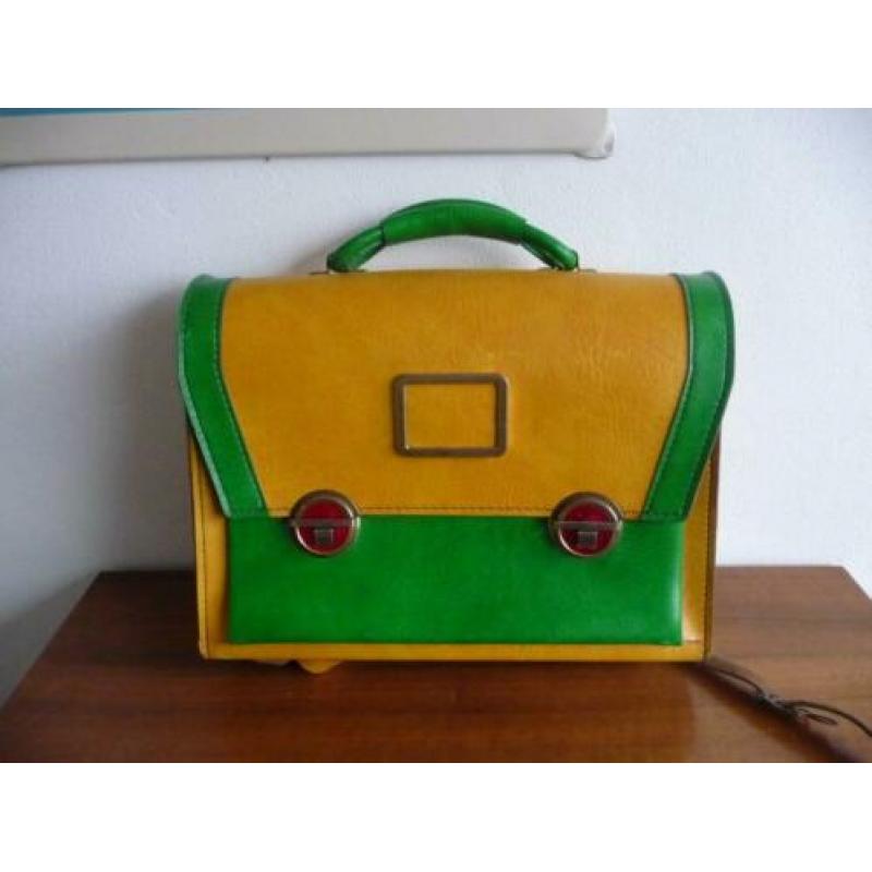 retro tas