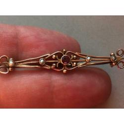 Antieke gouden broche Robijn en Zaadparels