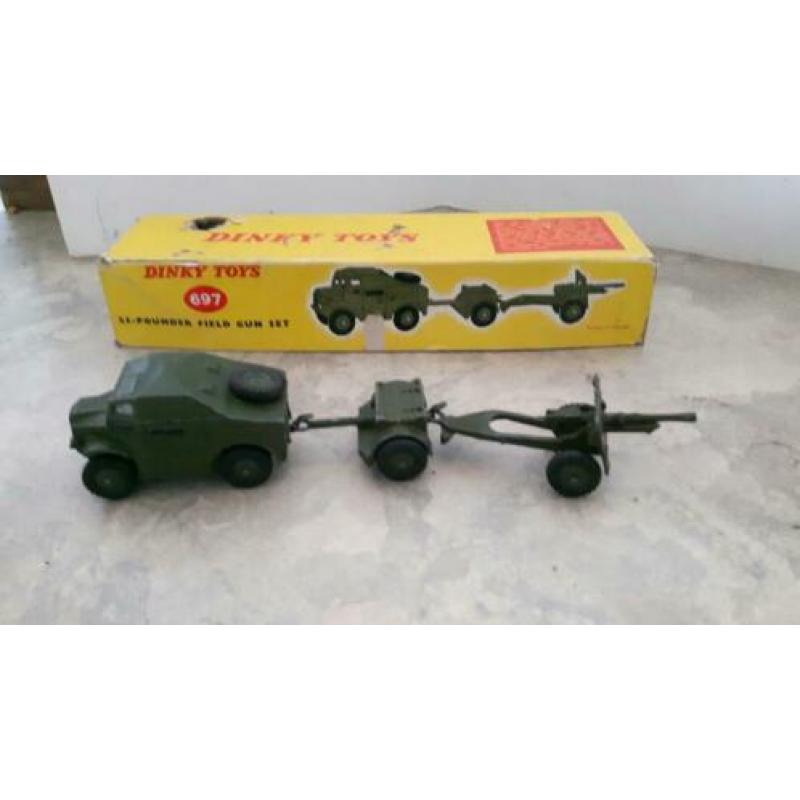 Dinky toys 697 25-pounder field gun set