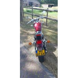 Suzuki intruder vs 700